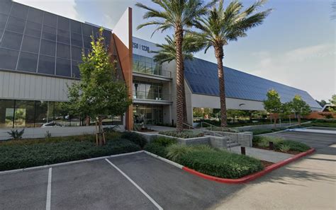 Silicon Valley office hub faces real estate default, loan foreclosure